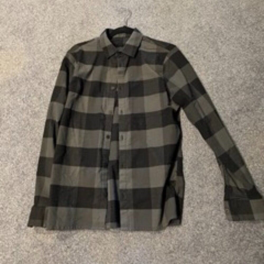 Lululemon Black/Charcoal Checkered Flannel